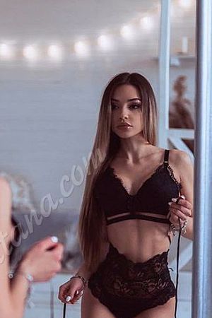 Аня, метро Студенческая