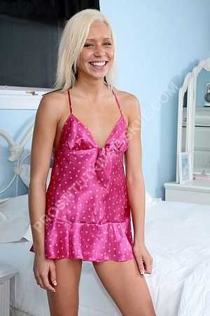 Полина, метро Лесопарковая