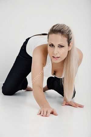 Полина, метро Новохохловская