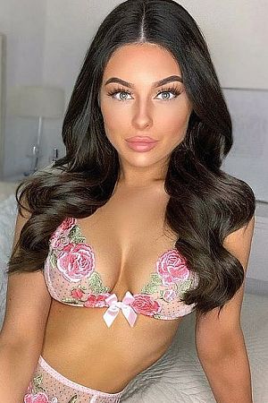 Надежда, метро Красные Ворота