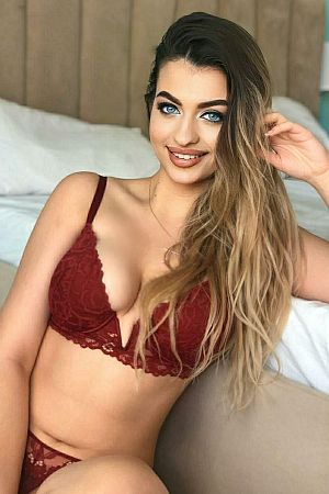 Юля, метро Шипиловская