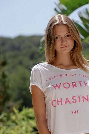 Оксана, метро Белокаменная