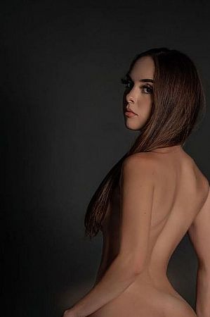 Ника, метро Кутузовская