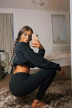 Лена, метро Парк культуры