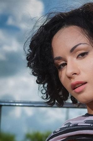 Карина, метро Пролетарская