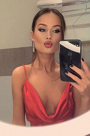 Оля, метро Площадь Ильича