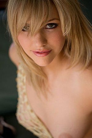 Катя, метро Калужская