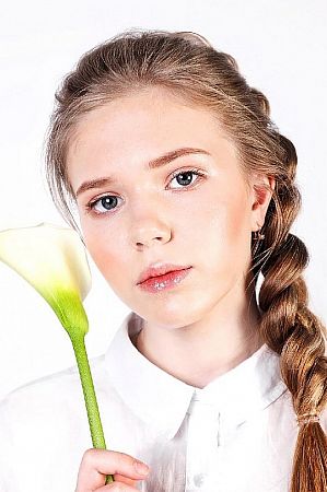 Анжелла, метро Комсомольская