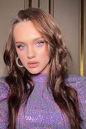 Лена, метро Медведково