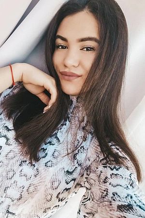 Анна, метро Улица Горчакова