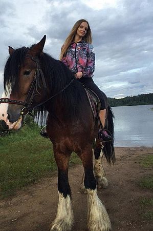 Маша, метро Автозаводская