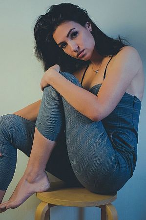 Анжелла, метро Цветной бульвар