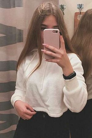 Лена, метро Воробьёвы горы