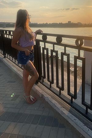 Катерина, метро Театральная