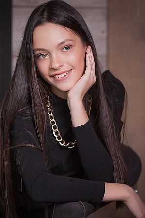 Анжелла, метро Площадь Гагарина