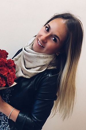 Анна, метро Щукинская