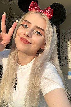 Маша, метро Фонвизинская