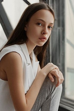 Анжелла, метро Парк культуры