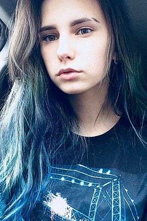 Анжелла, метро Менделеевская