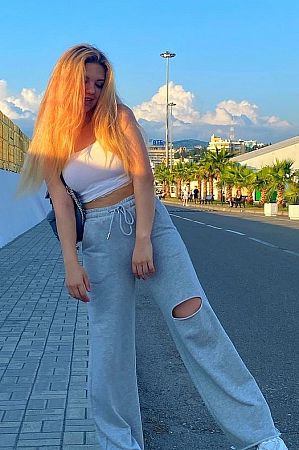 Анжелла, метро Юго-Западная