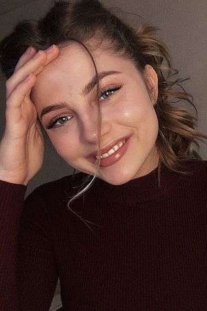 Анжелла, метро Шелепиха