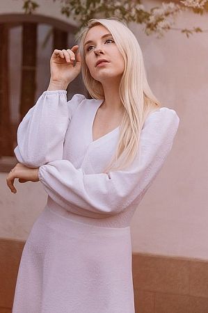 Анжелла, метро Белорусская