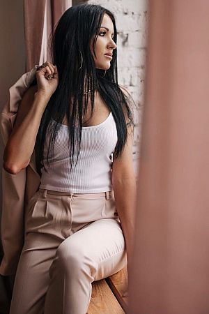 Анна, метро Красные Ворота