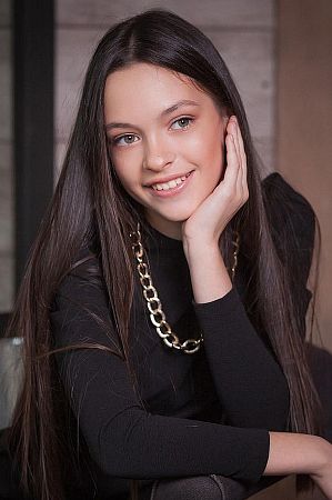 Анжелла, метро Деловой центр