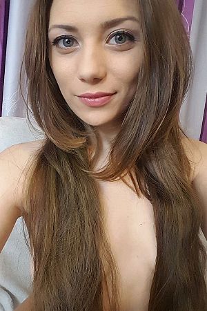 Лена, метро Авиамоторная