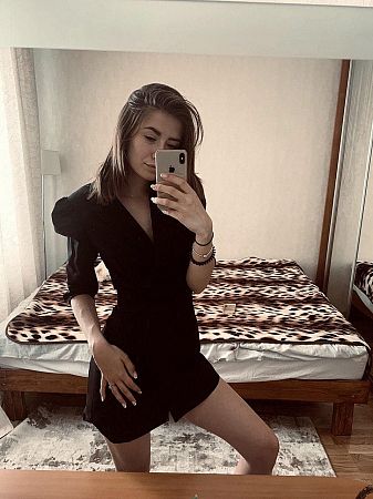 Катя, метро Белорусская