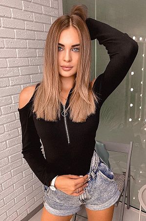 Даша, метро Аннино