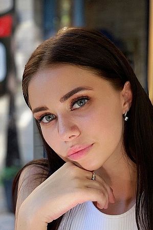 Алина, метро Шелепиха