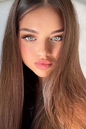 Соня, метро Улица Академика Янгеля