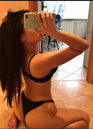 Милана, метро Братиславская