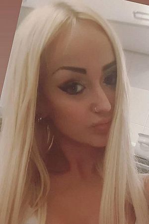 Ира, метро Марксистская