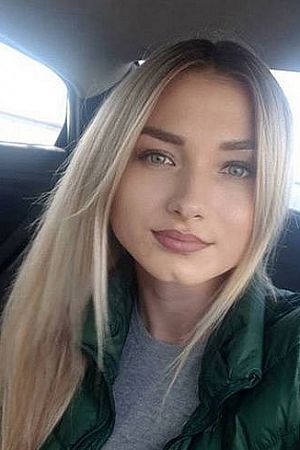 Мия, метро Тверская