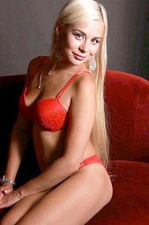 Паула, метро Варшавская