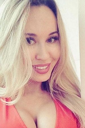 мария, метро Достоевская