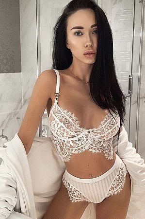 мария, метро Бунинская аллея