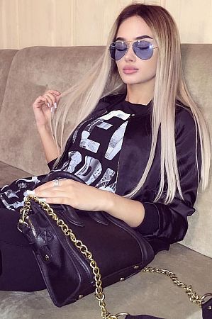 ОЛЯ, метро Трубная