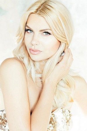 ВИКА, метро Чкаловская