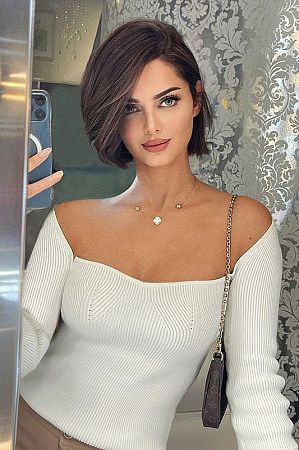 Наташа, метро Комсомольская