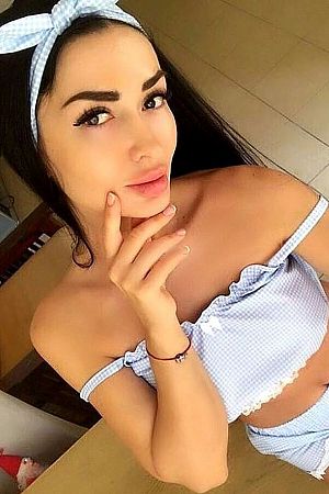 ОЛЯ, метро ВДНХ