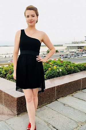 Лена, метро Молодёжная