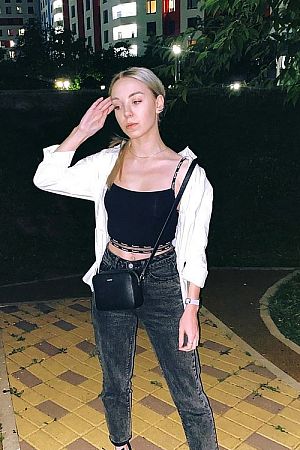 Лена, метро Щёлковская