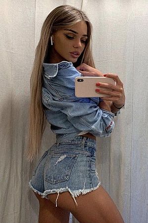 Катя, метро Пушкинская