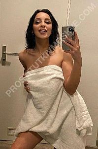 Юля, метро Парк Победы