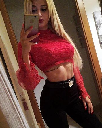 Катя, метро Чистые пруды