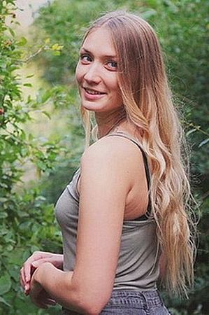 Полина, метро Раменки