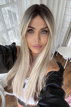 Александра, метро Кунцевская